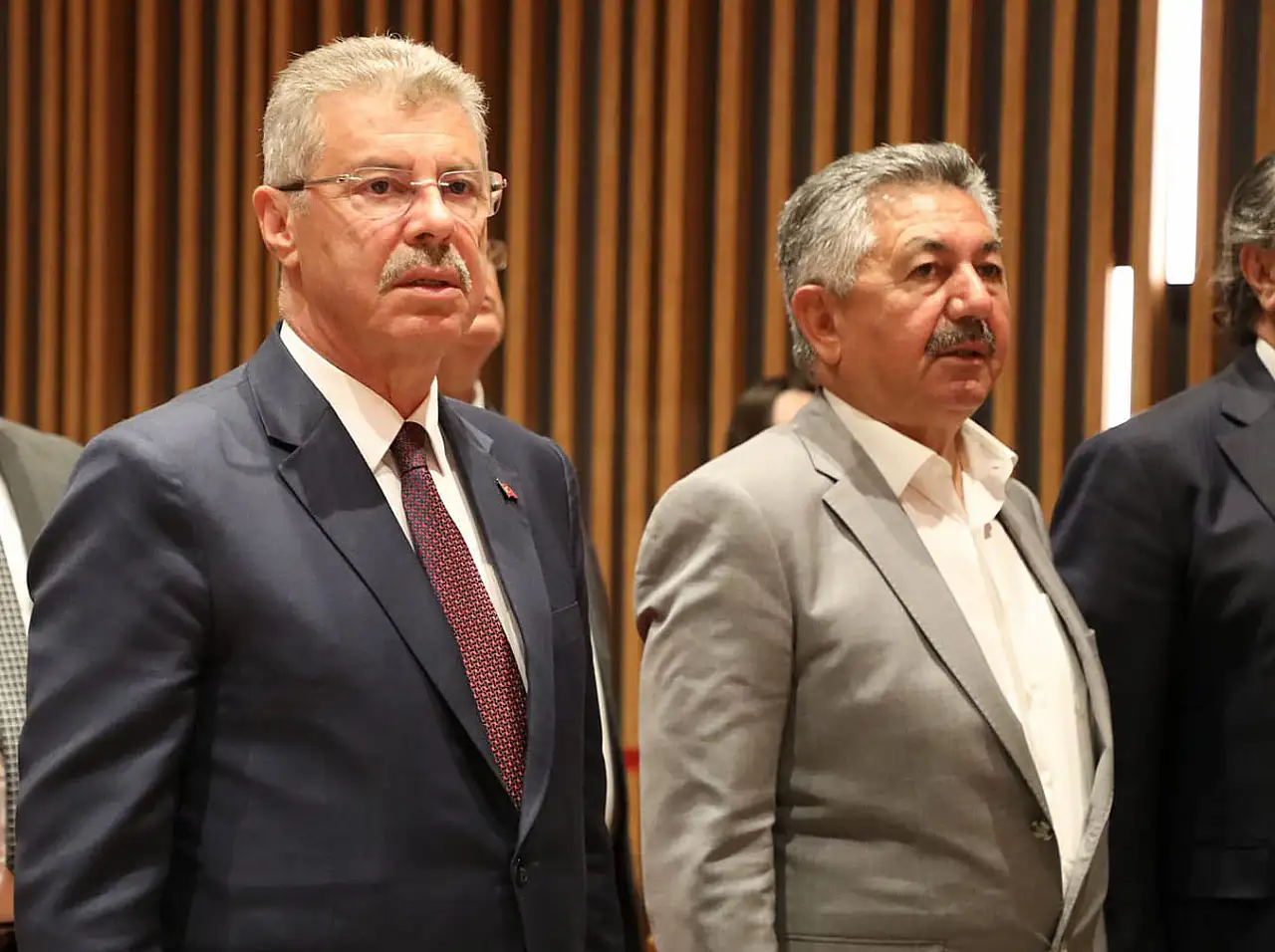 Kayseri'nin en büyük şirketinde Başkanlığı düşürülen isimden dikkat çeken 'Güç, yağcılık ve hazinede açık' hikayesi! Bu gönderme kime?