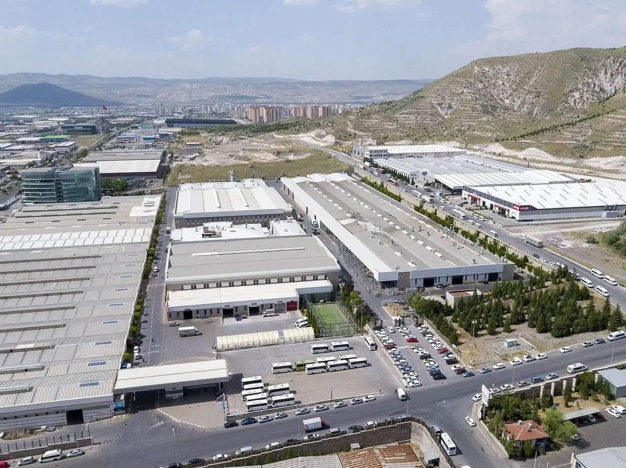 Kayseri'de şirketleri bir bir satılan holdingin yönetimi ortaya çıktı