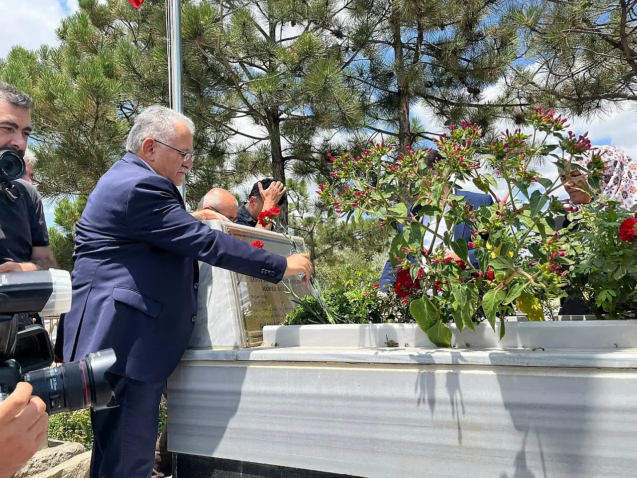 Kayserili 15 Temmuz şehidi mezarı başında anıldı