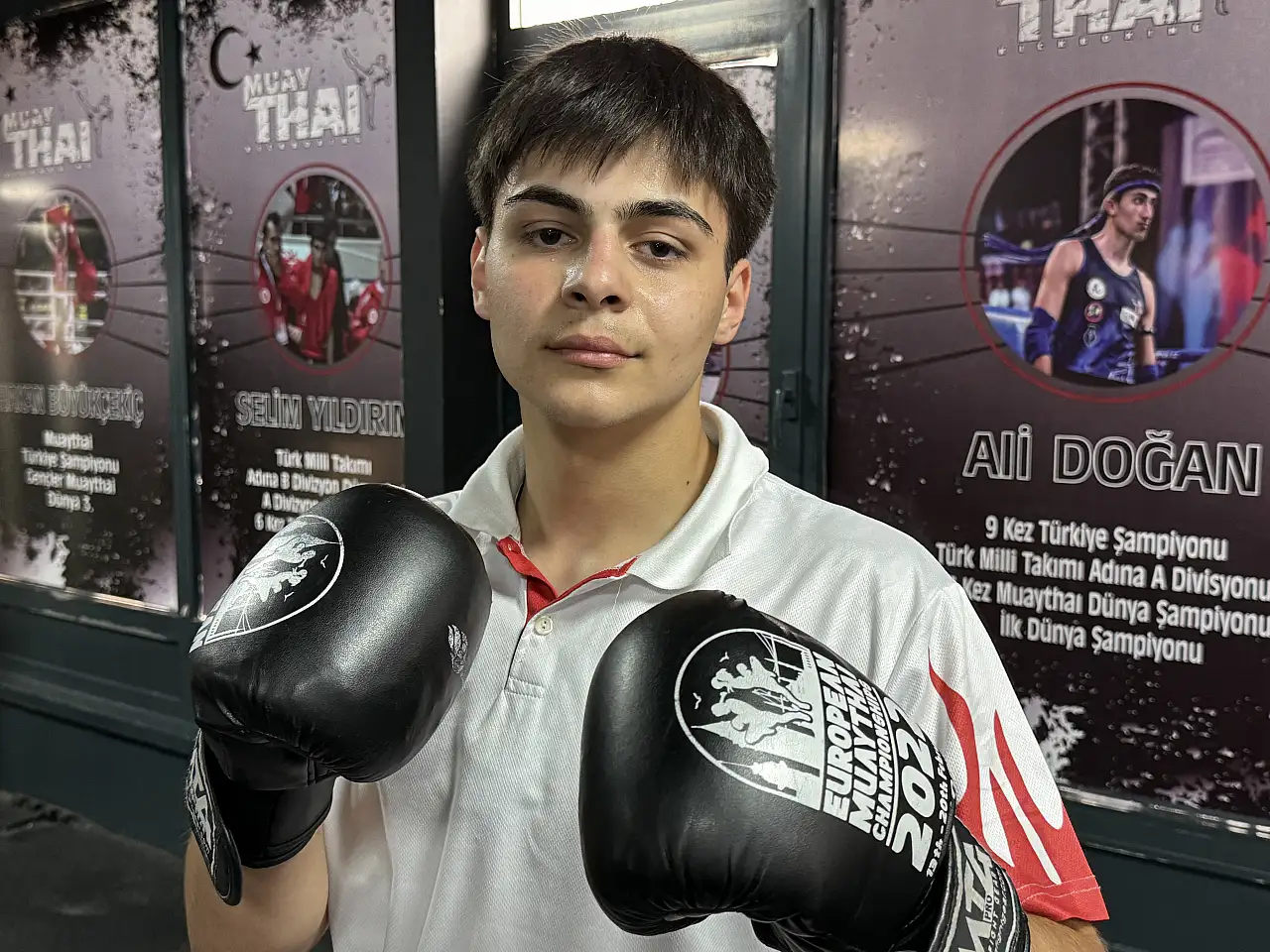 Çay içer gibi maç yapan sporcunun hedefi Dünya şampiyonluğu