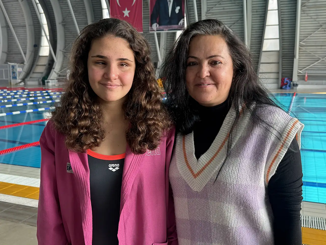 Görme engelli milli yüzücü Cemre Ateş: 'Annem her zaman ışığım oldu'
