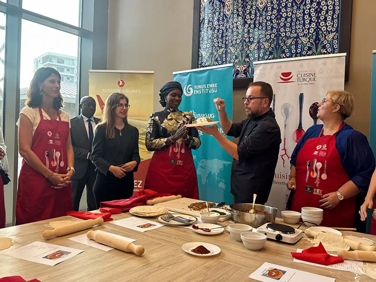 Kayseri'nin o lezzeti sınır tanımadı, ünlü Şef Akkor Senegal'de bakın ne yaptırdı!