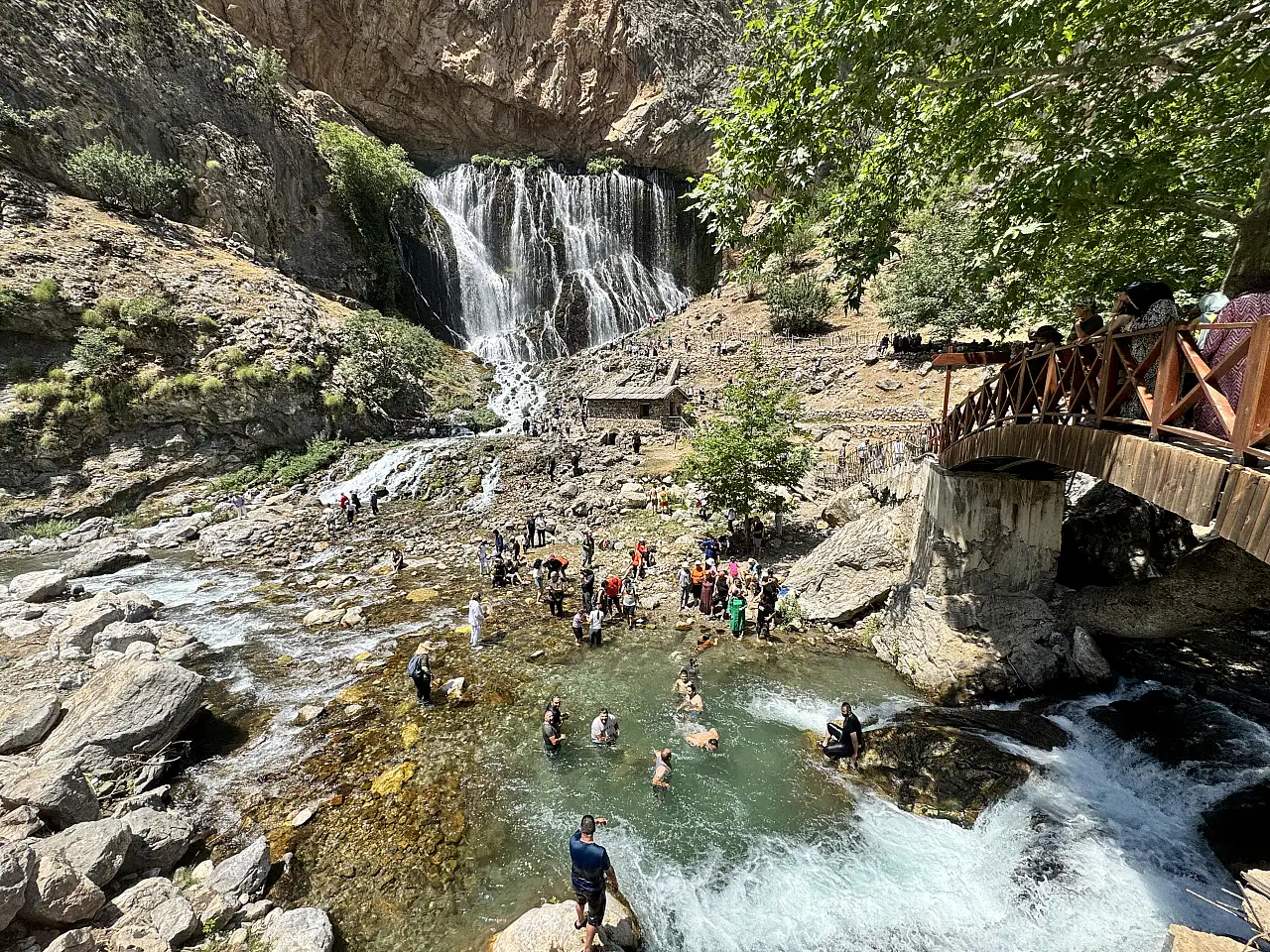 Kayseri'de kavurucu sıcağa buz gibi mola