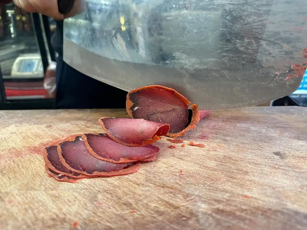 Gurbetçilerin ilgisi bile kurtaramadı: Pastırma ve sucuğa 2025 şoku