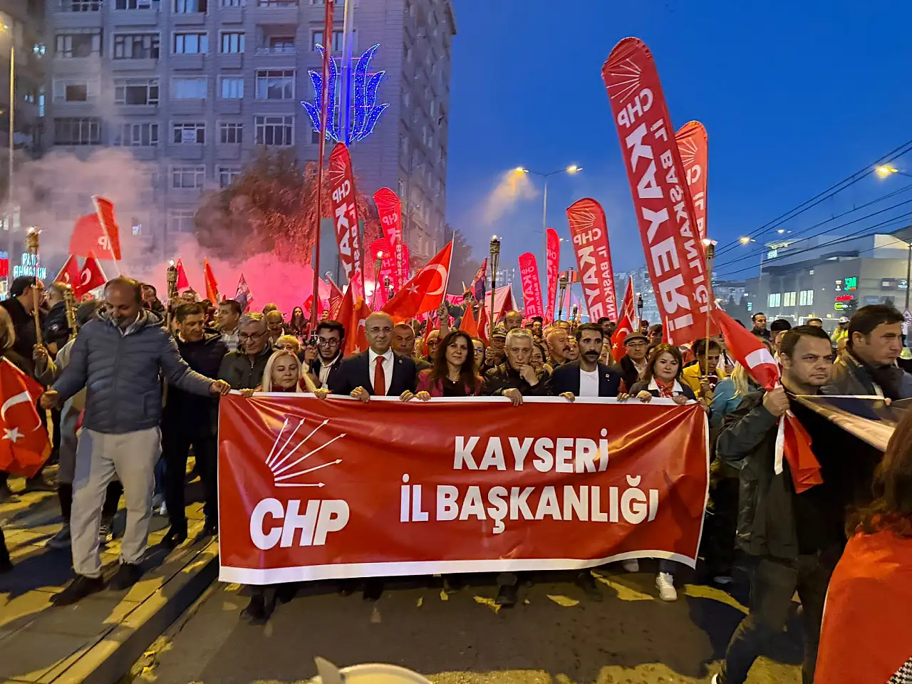 Kayseri'de iktidar ile muhalefet arasında 'S' düellosu sürüyor! CHP Kayseri İl Başkanı Özer'den dikkat çeken açıklama! Kayseri'de bakın neler olmuş!