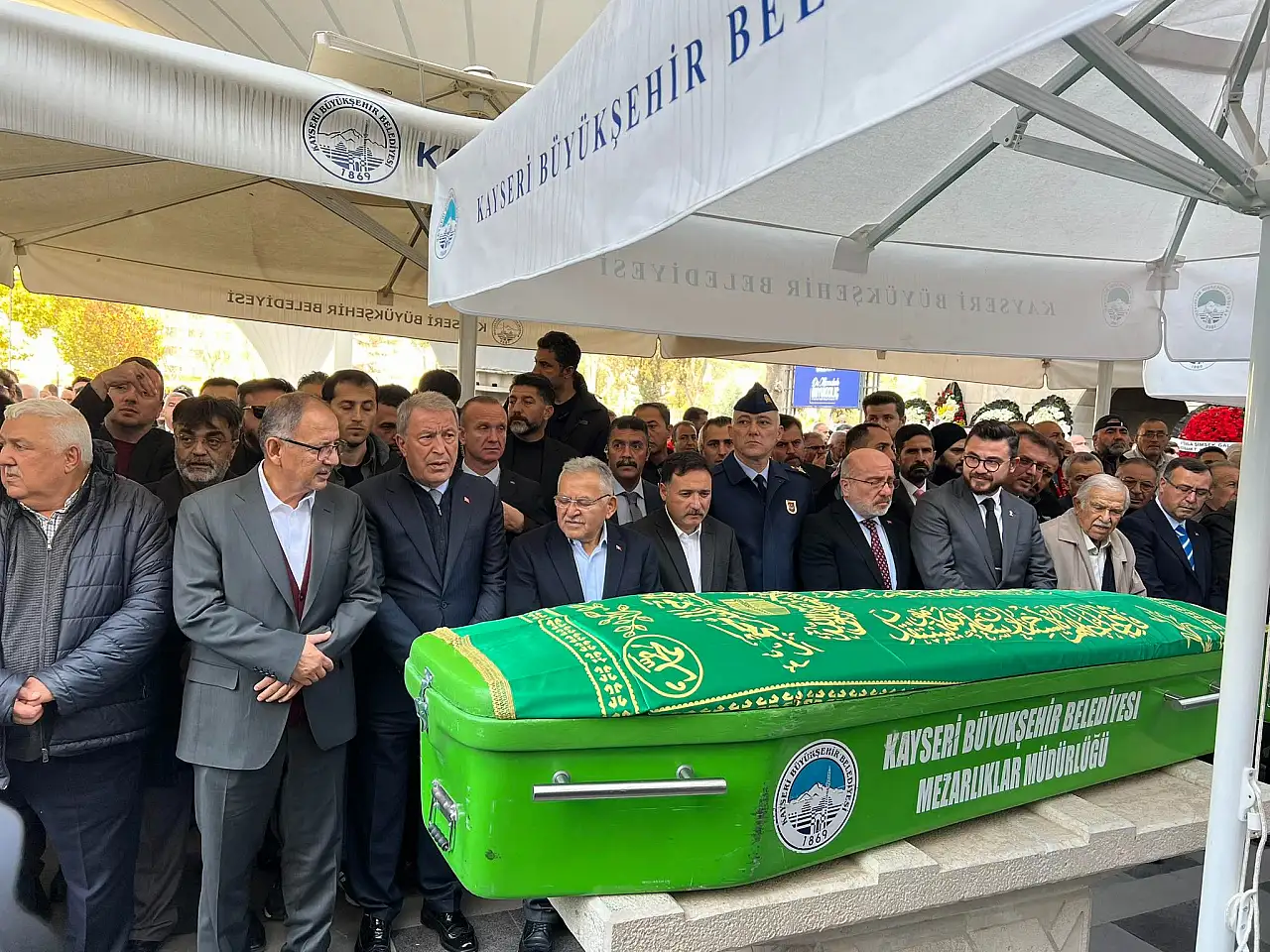 Başkan Büyükkılıç'ın ağabeyi son yolculuğuna uğurlandı