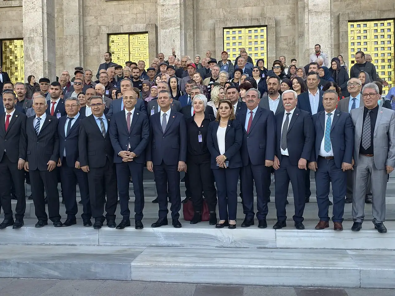 Kayserili isimler CHP Lideri Özgür Özel ile buluştu