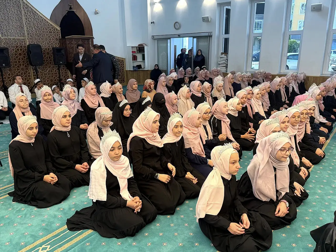 Kayseri'nin yeni hafızları! Belgeleri teslim edildi