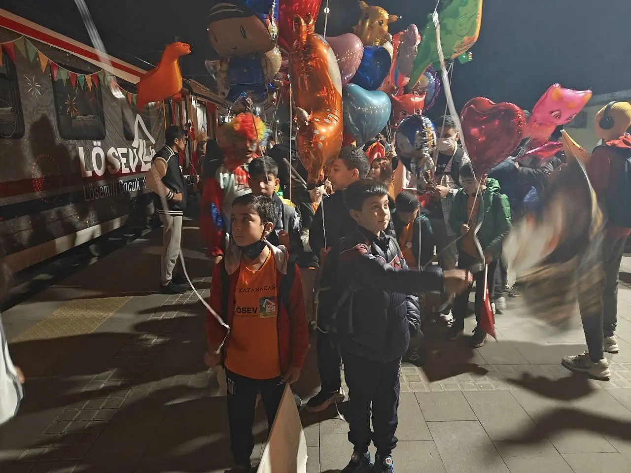 Lösemiyi yenenlerin Umut Treni Kayseri'de!