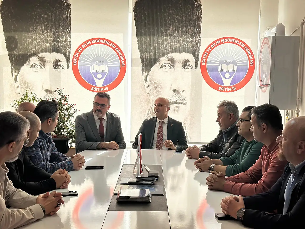 Eğitimciler anlattı Genç not aldı