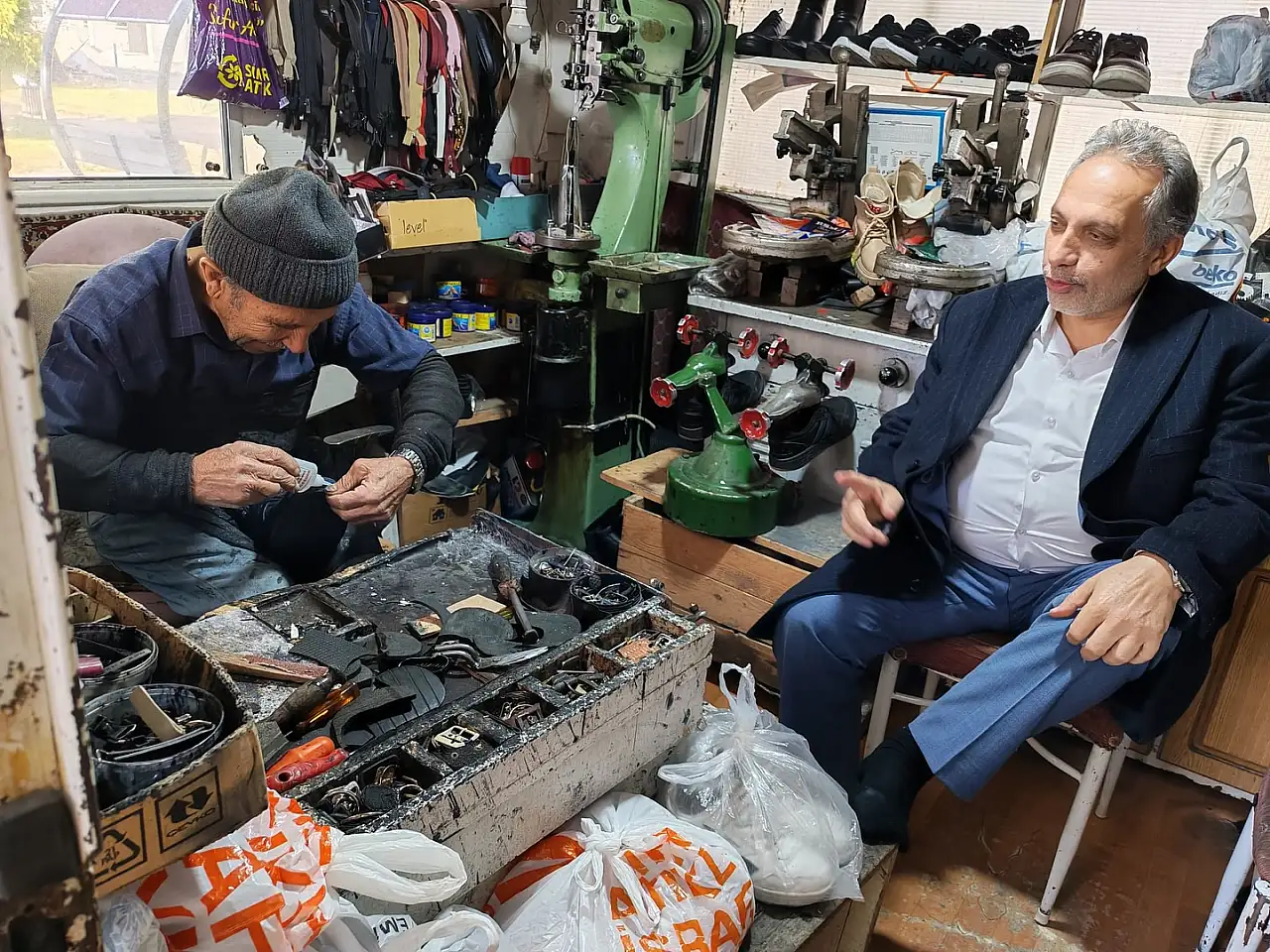 Başkan Yalçın'dan tasarruf tedbiri! Soluğu ayakkabıcı da aldı