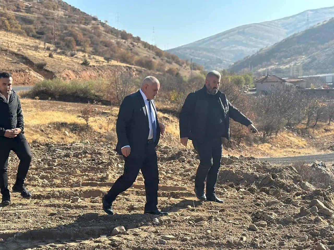 Kayseri'de o ilçenin giriş ve çıkışlarında hummalı çalışma!