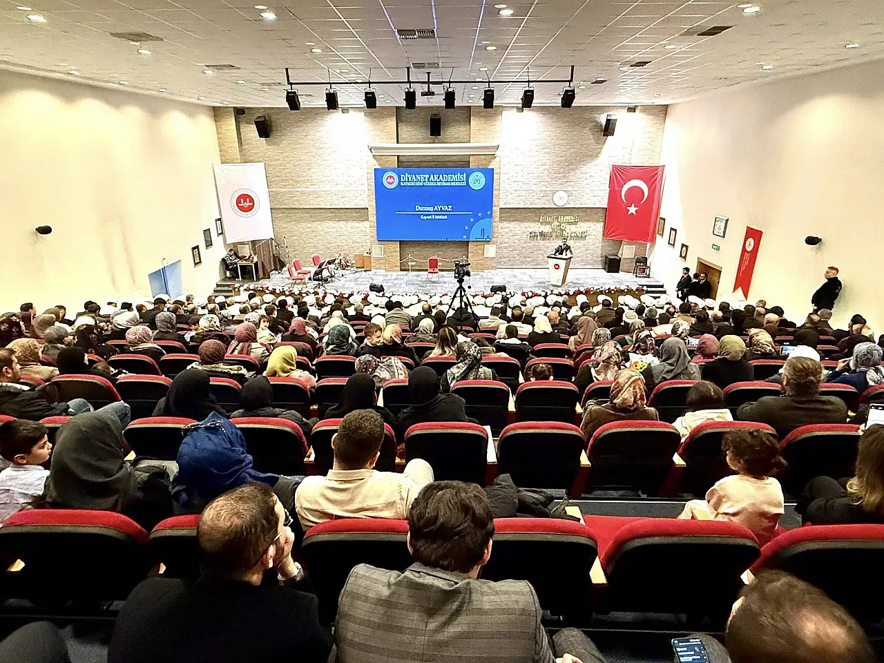 Kayseri'deki o kurstan 73 kişi mezun oldu! Törene bakın kimler katıldı?