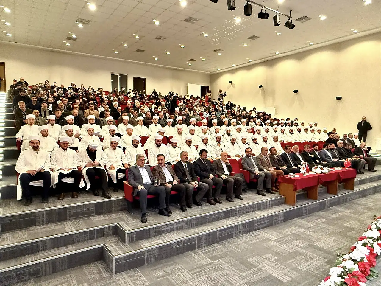 Kayseri'deki o kurstan 73 kişi mezun oldu! Törene bakın kimler katıldı?