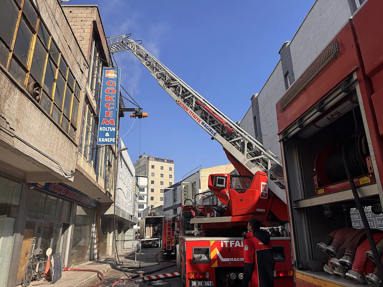 Kayseri'de mobilya atölyesinde yangın