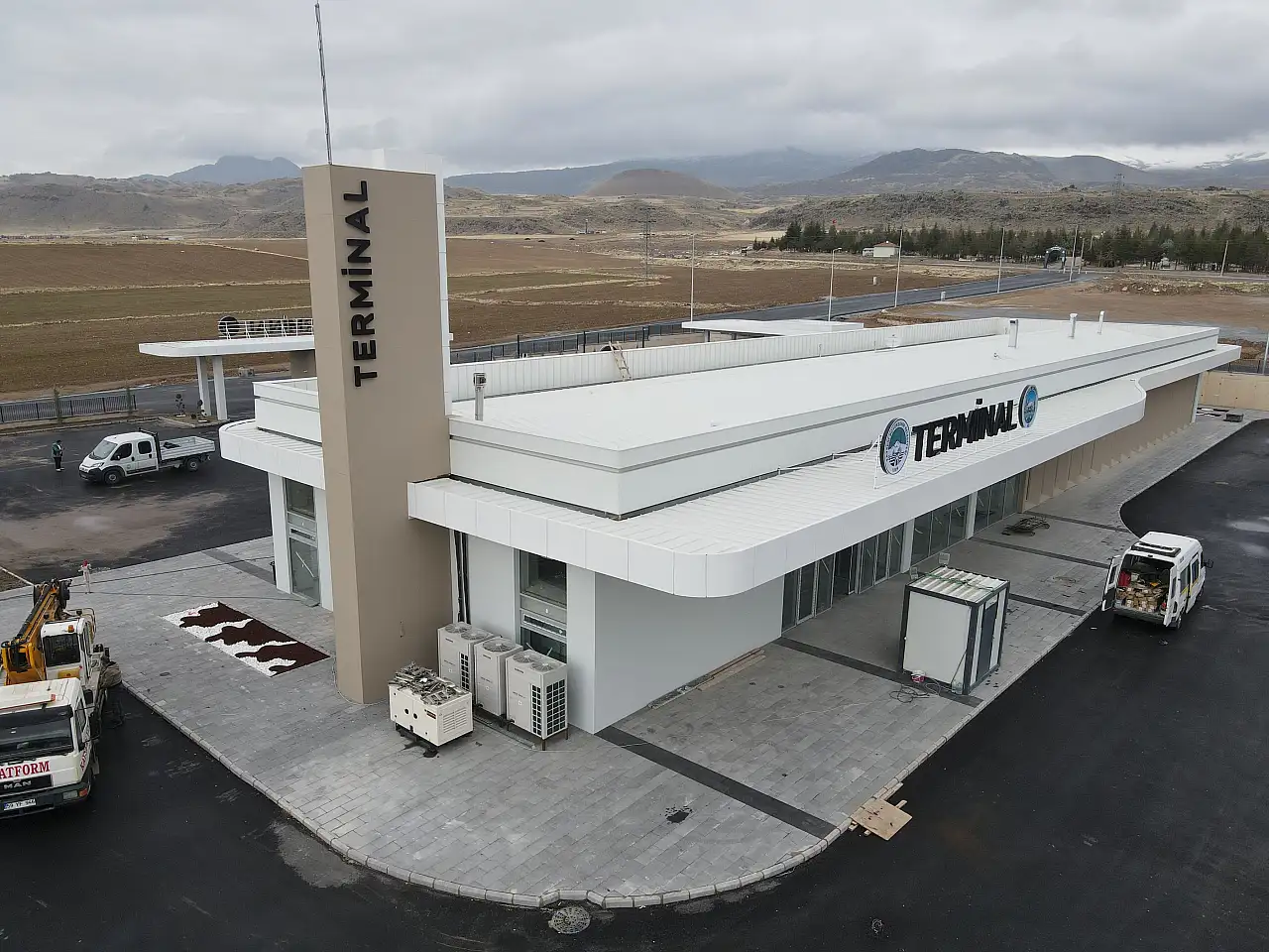 100 milyon liralık terminali açılış için gün sayıyor