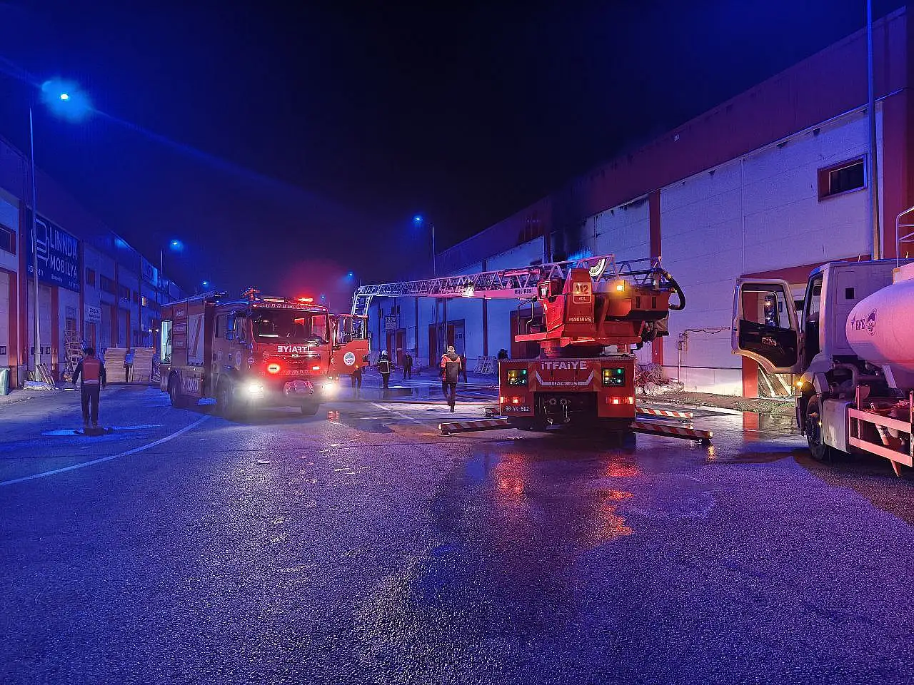 Cami Kebir Mahallesi'nde yangın