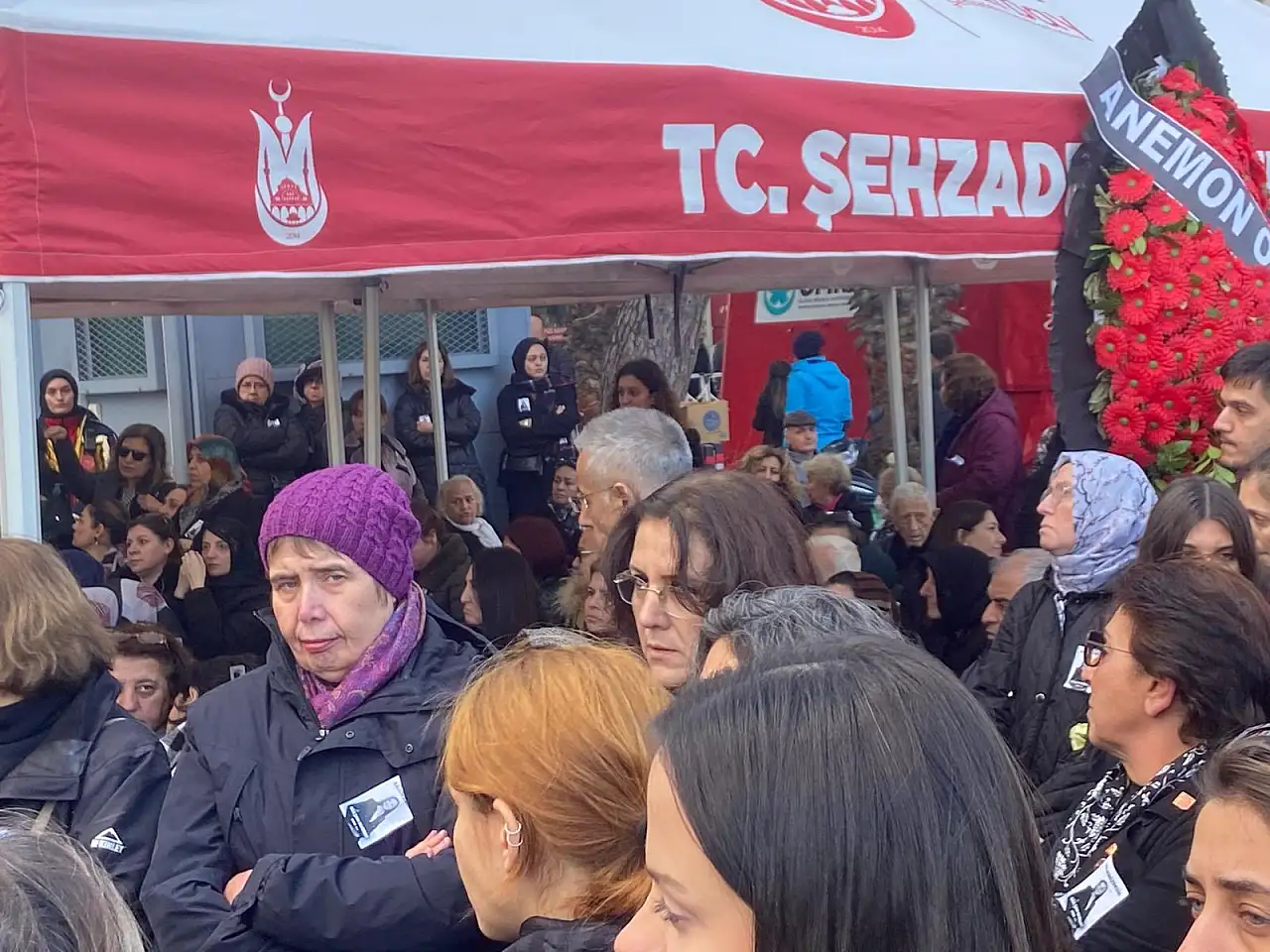 CHP'yi yasa boğan cenaze törenine İl Başkanı Özer de katıldı