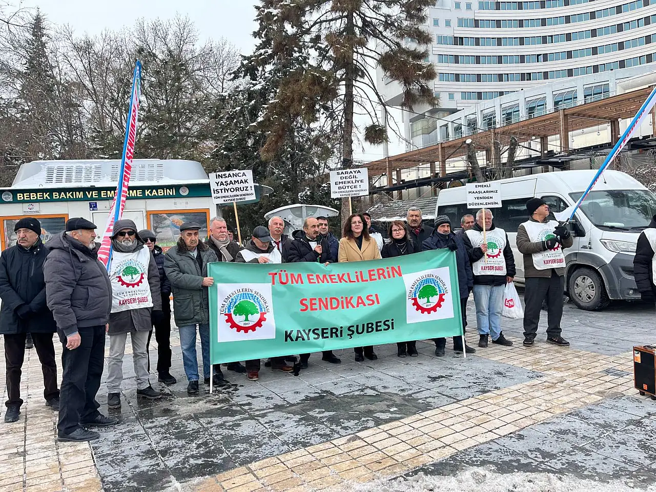 Kayseri'de Emekliler eylem yaptı!