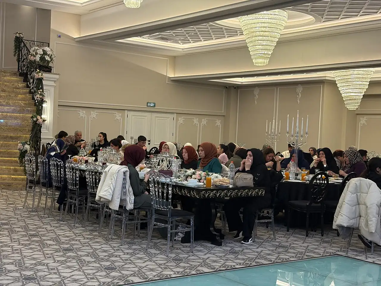 Kardeşler 5. kez iftarda bir araya geldi