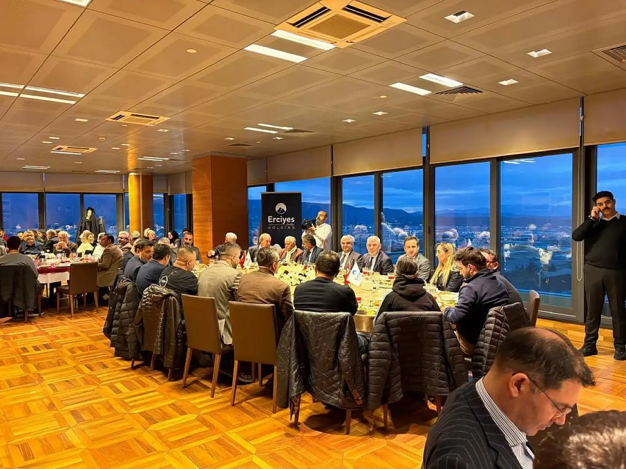 Kayseri'deki ünlü Holdingde iftar buluşması
