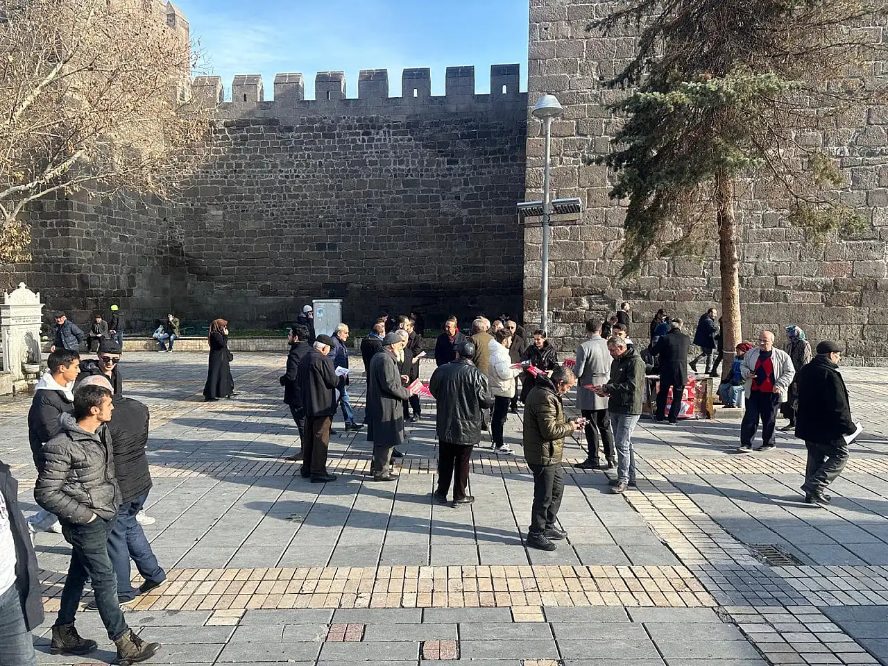 Kayseri'de gelir tuzağına ve yerinde saymaya dikkat çeken Büyükkılıç: Yeni bir hikaye yazmalıyız!
