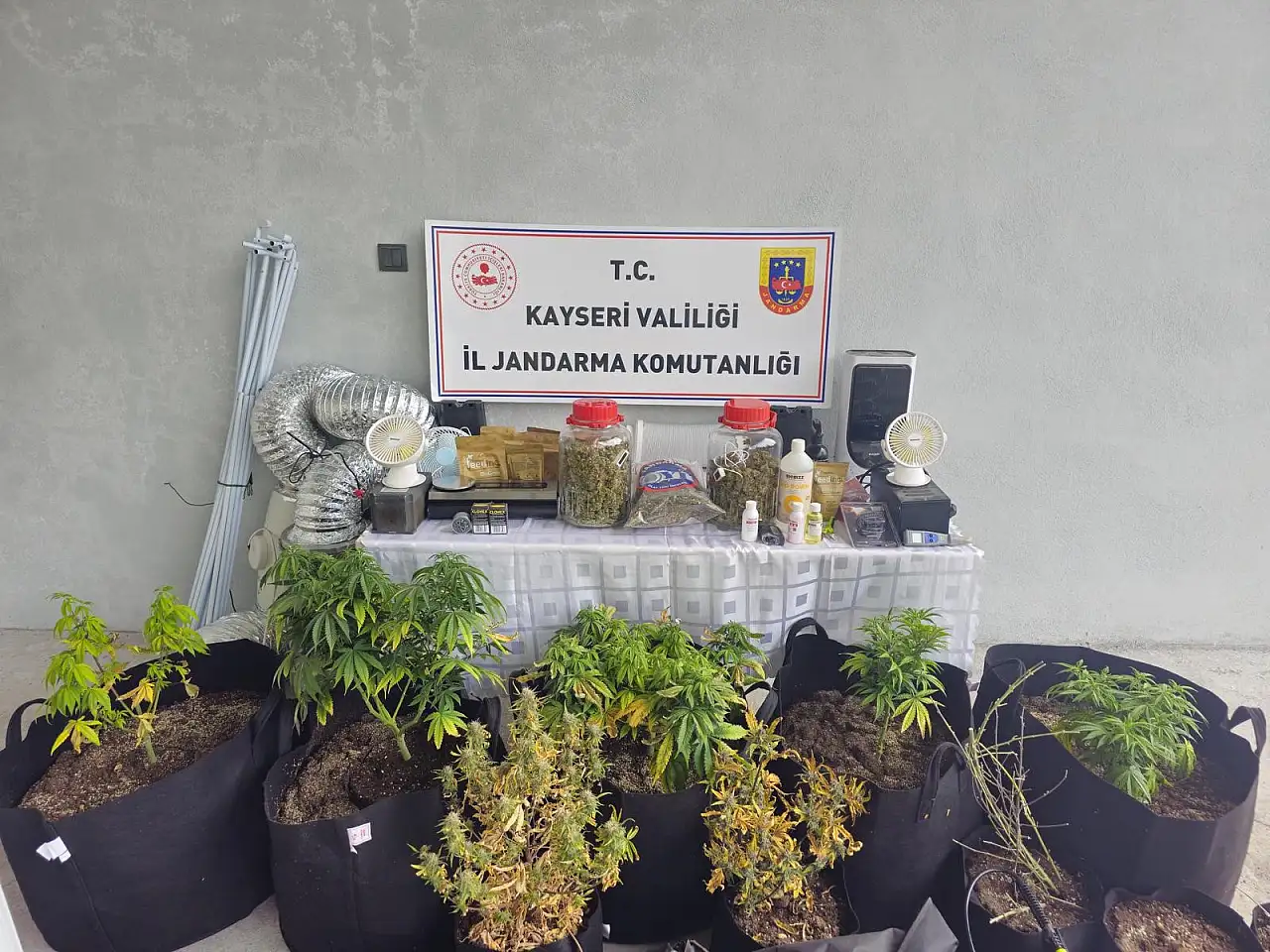 Kayseri'de o adrese girildi: Evinde öyle bir sistem kurmuş ki...