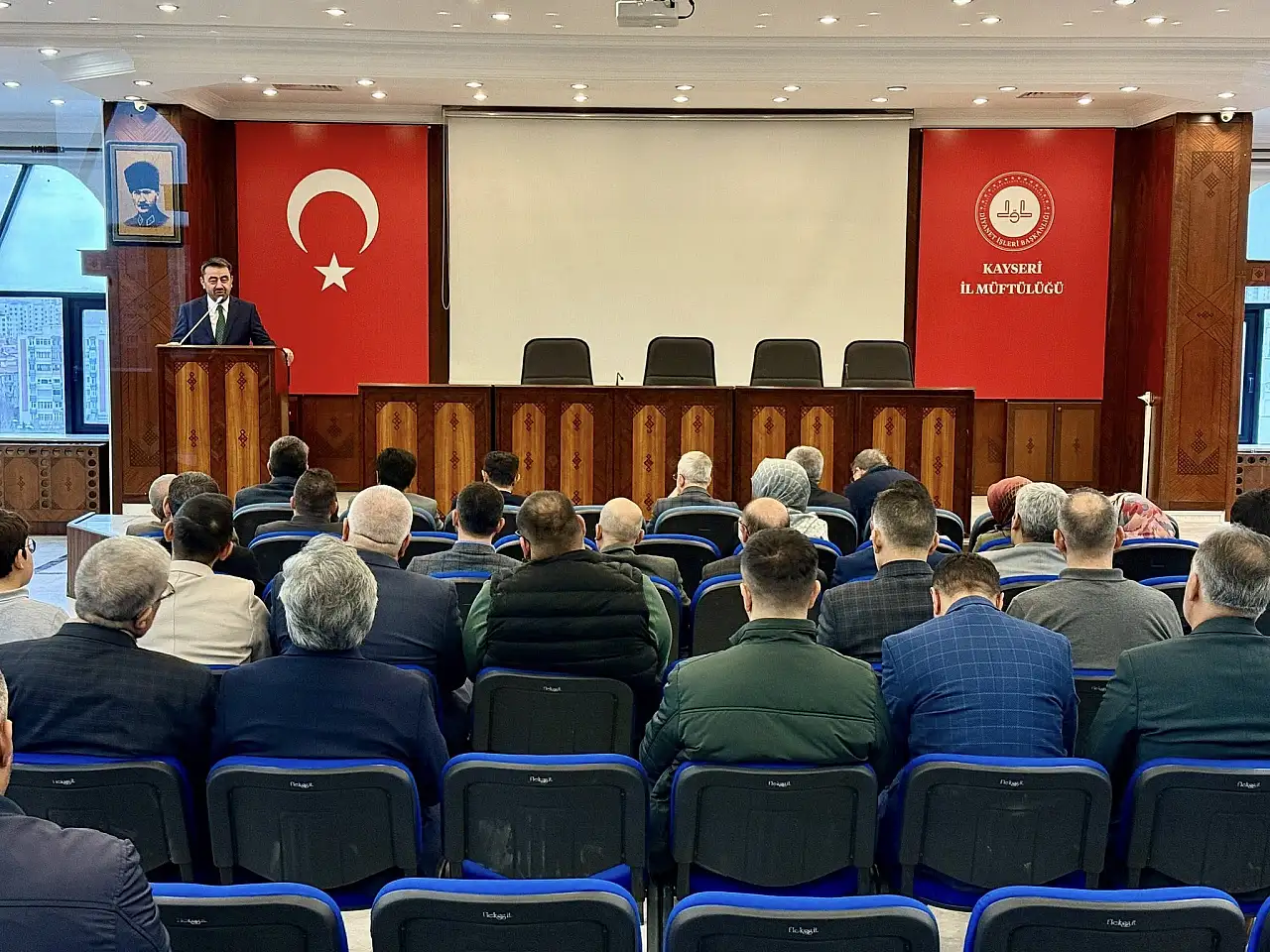 Kayseri'de bayramlaşma kuyruğu!