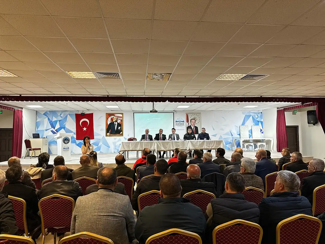 Kayseri merkeze en uzak yerde Muhtarlar toplandı