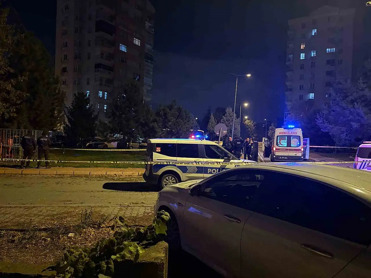 Sokak ortasında eşini öldürdü: 'Ben ahiretimi yaktım!'