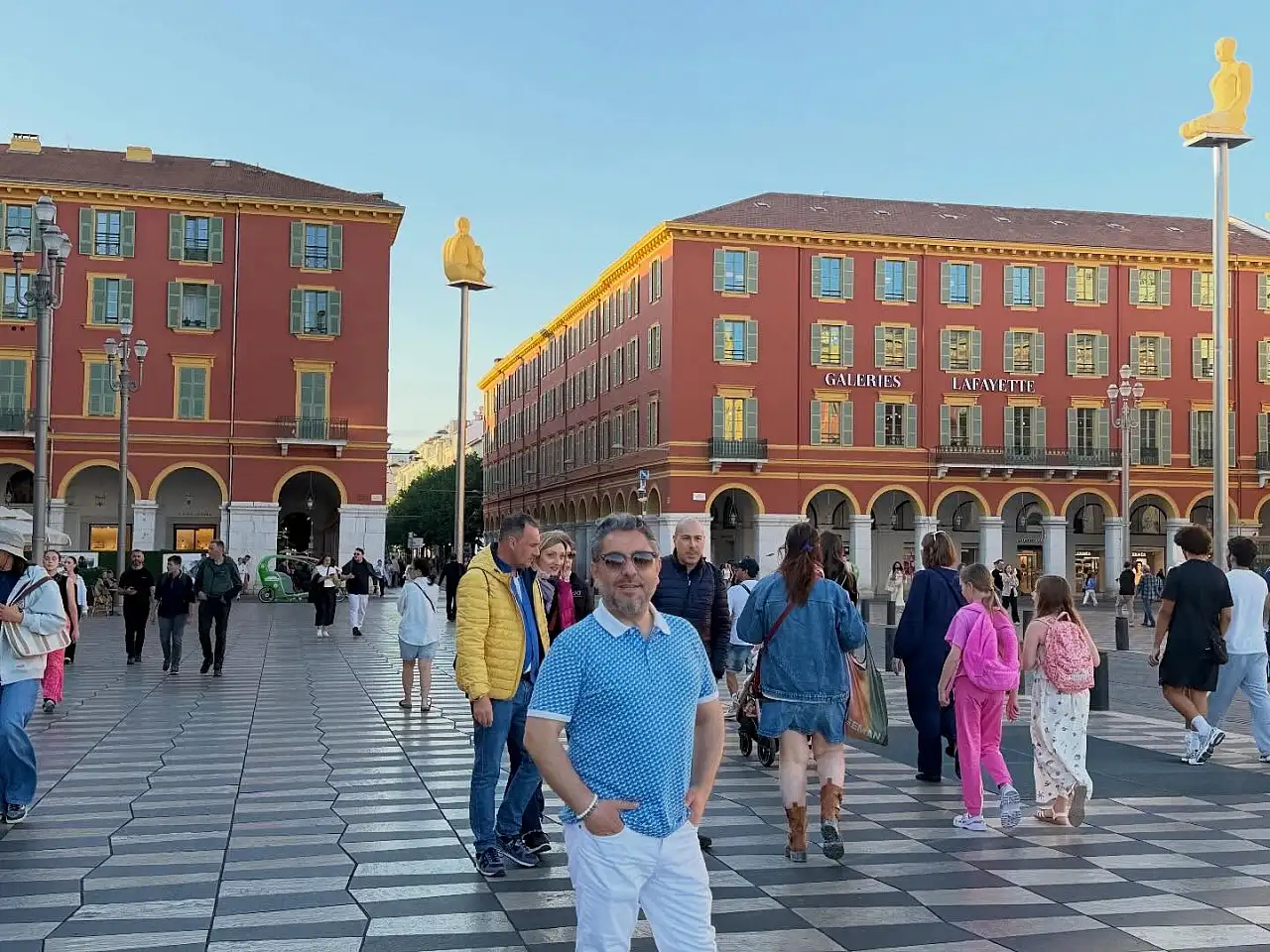 Kayseri'nin ünlü iş adamlarının Monaco pozları!