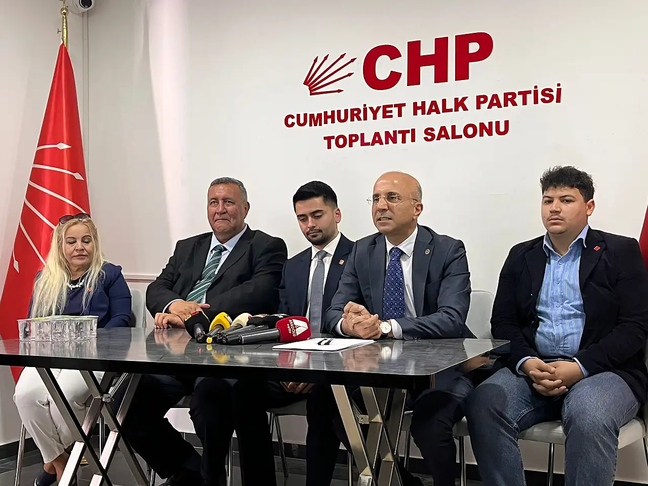 İki Milletvekili Kayseri'de buluştu: Türkiye yönetilemiyor, çözüm erken seçim!