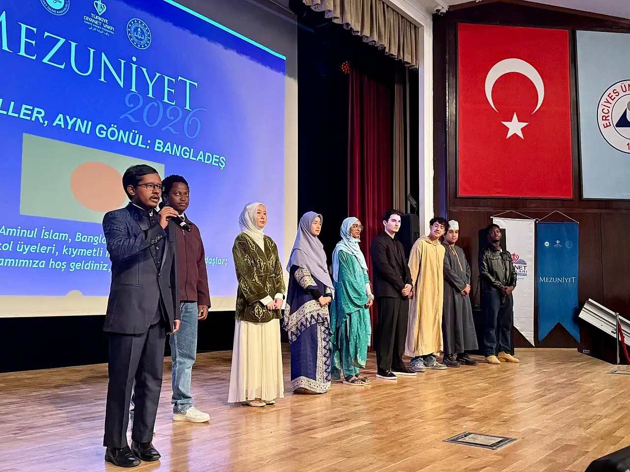 Kayseri'de, burslu öğrencilere yönelik program düzenlendi