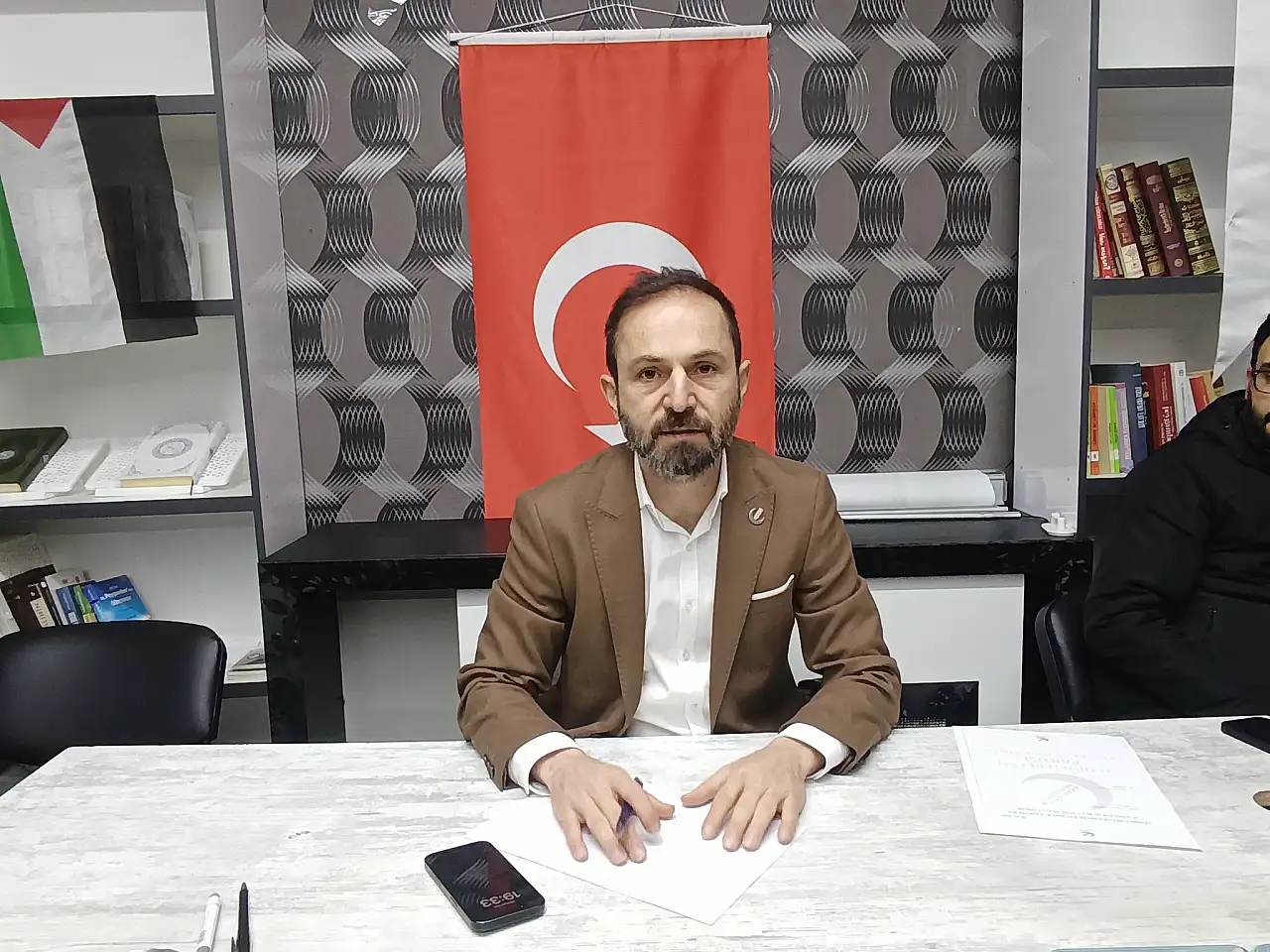 Kayseri'de AK Parti ile YRP düellosu sürüyor! Başkandan 'edep' çıkışı