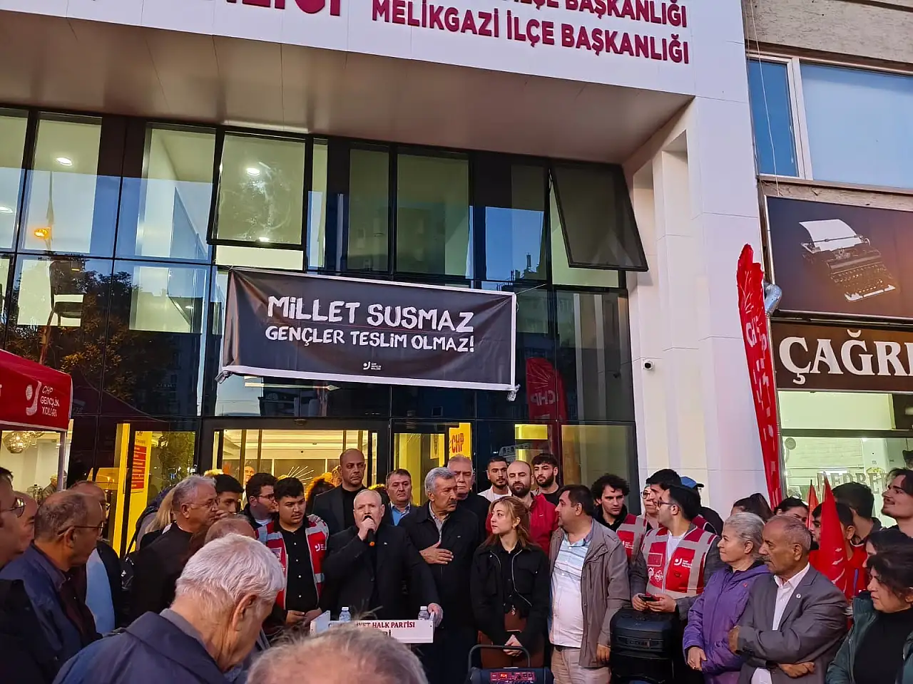 CHP Kayseri İl Başkanından SMS uyarısı! Sistem kimin eline geçti?