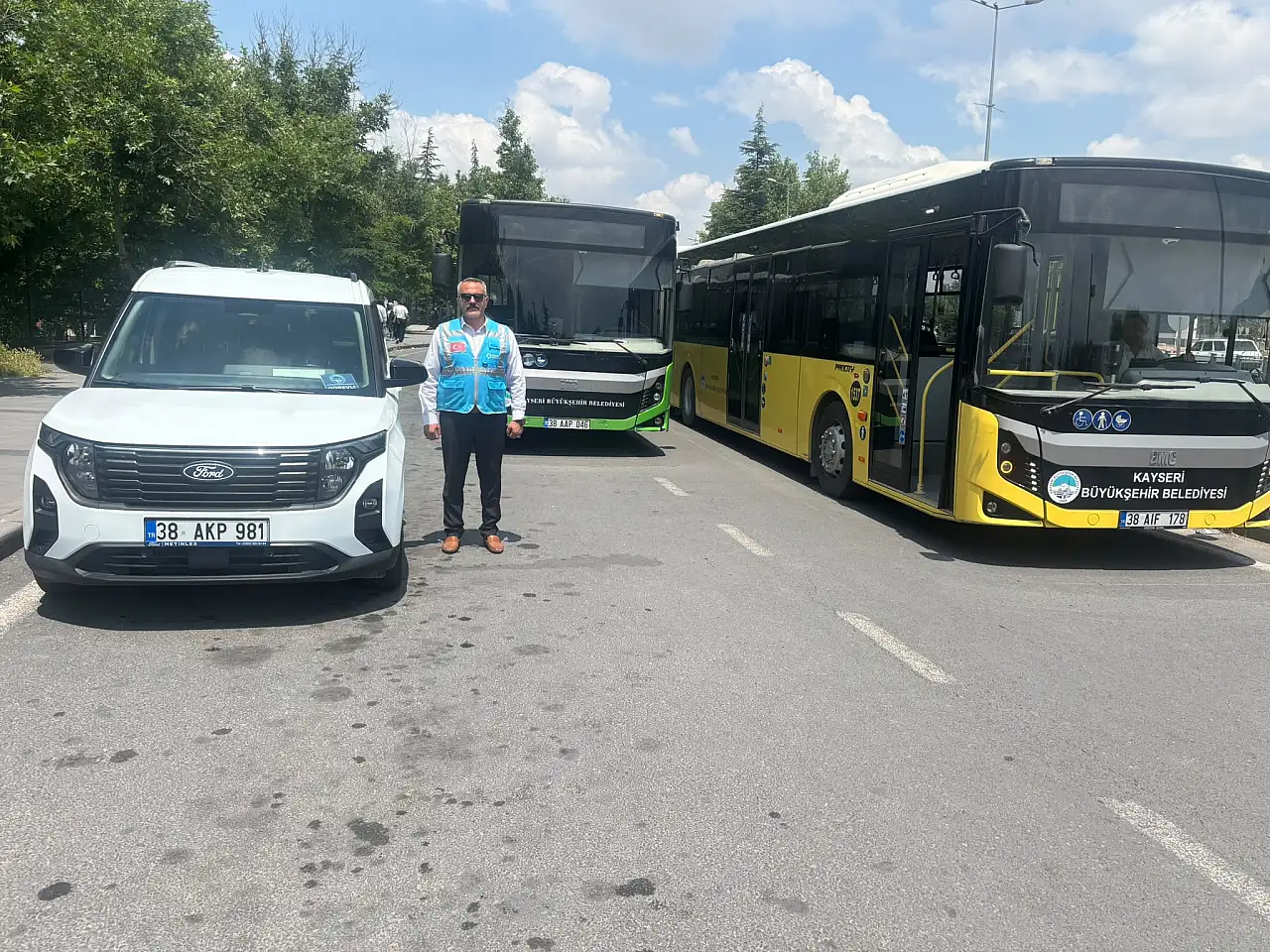 Büyükşehir belediyesi YKS öğrencilerine el uzattı!