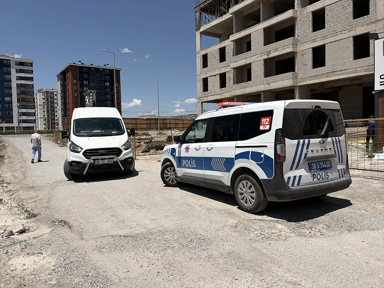 Kayseri'de inşaat işçisi 4. kattan düşerek ağır yaralandı