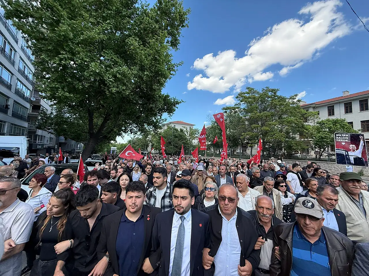 CHP'de o listeler parti binasına asıldı! Geri sayım başladı