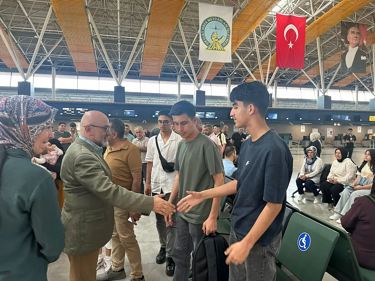 Kayseri'de 17 öğrenci için unutulmayacak yolculuk başladı! İşte sebebi