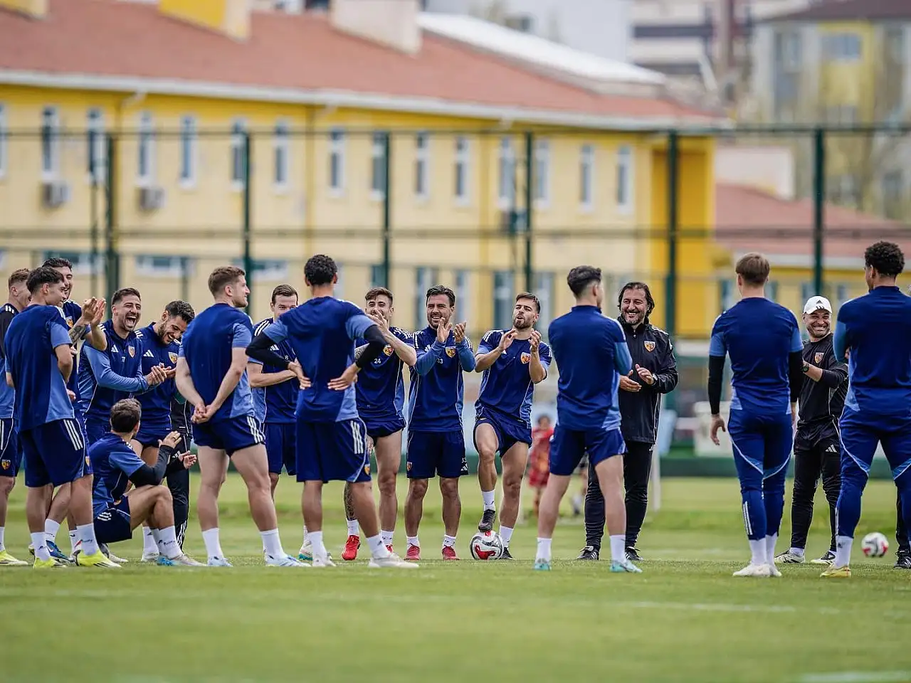 Kayserispor'a ihtar çeken futbolcular buluştu!