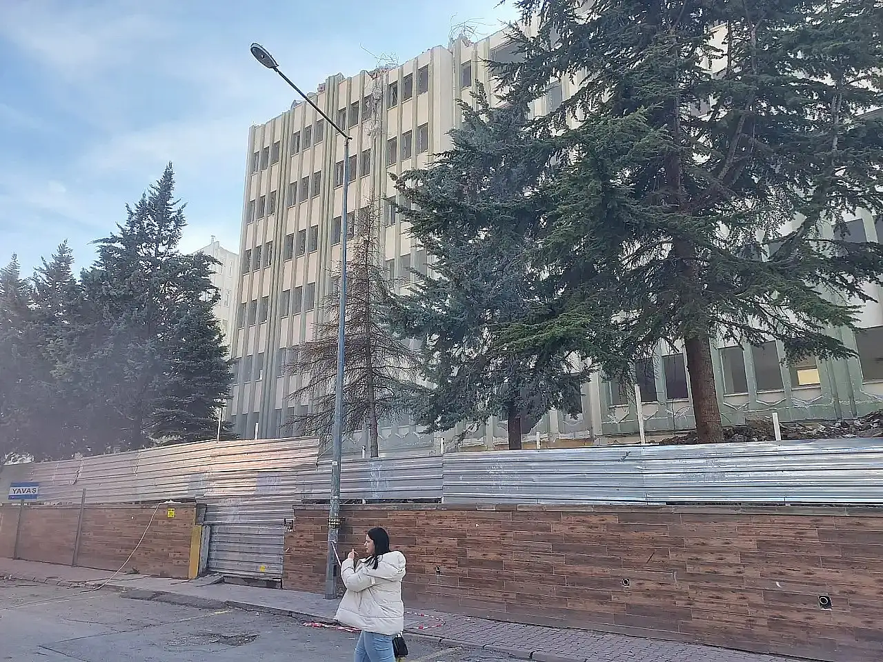 Kayseri'de yıkılan Öğretmenevinin yerine ne yapılacağı belli oldu!