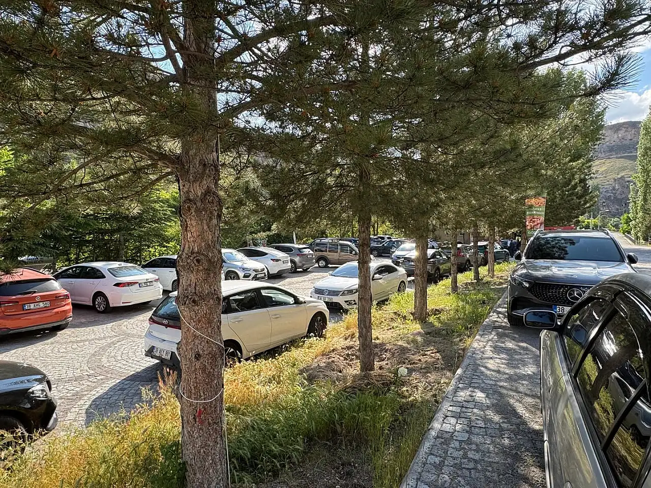 Kayseri'de hafta sonu vatandaş akın etti! Otoparklar doldu taştı