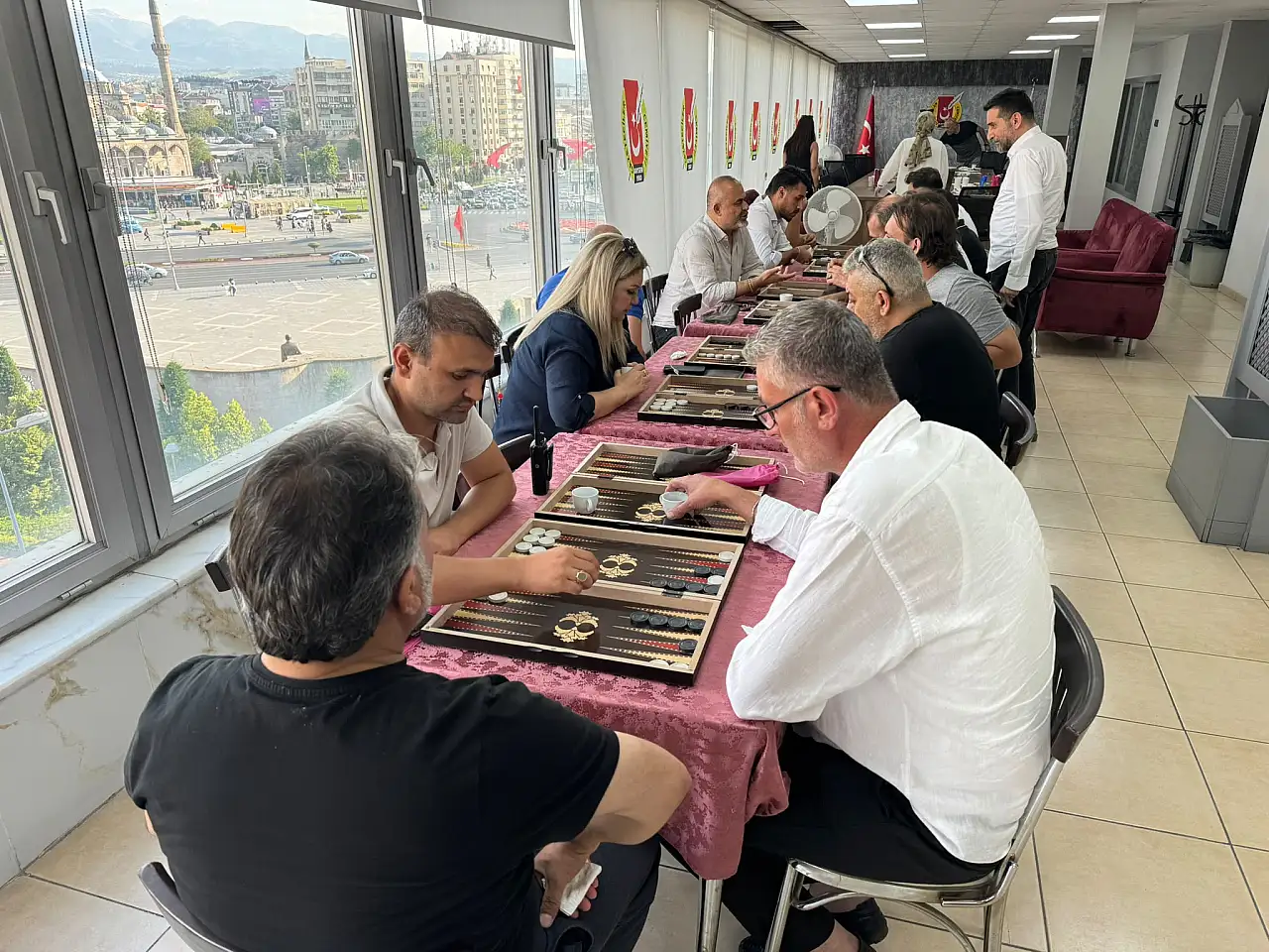 Kayseri'de tavla turnuvası düzenlendi!