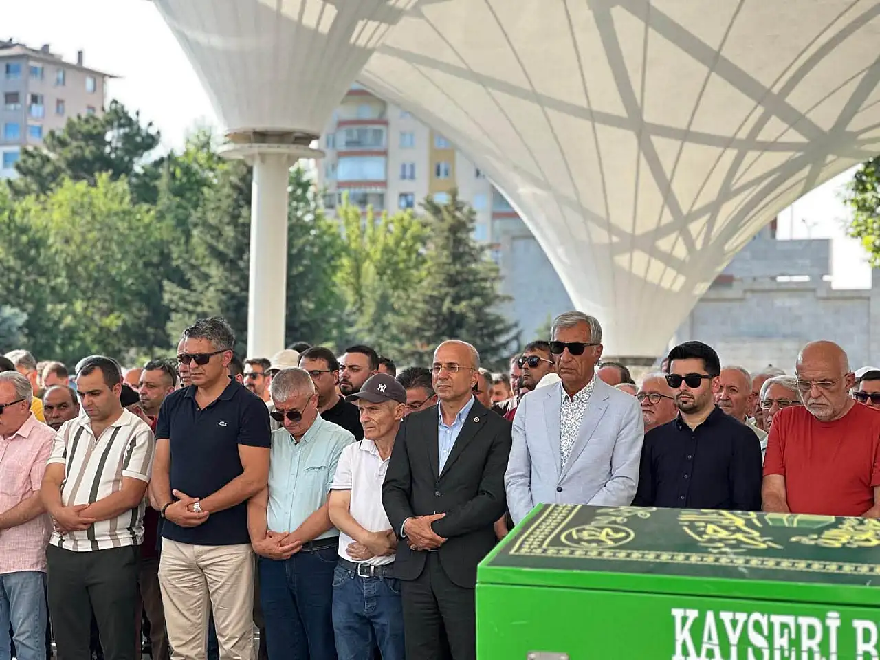 Kayserili Avukat son yolculuğuna uğurlandı