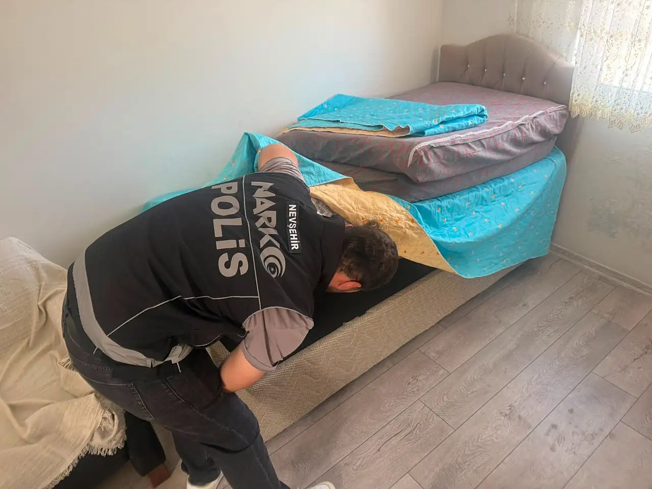 Nevşehir'de 14 adrese narkotik baskını