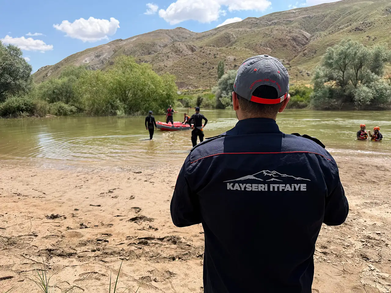 Kayseri'de Kızılırmak'ta kaybolan baba aranıyor