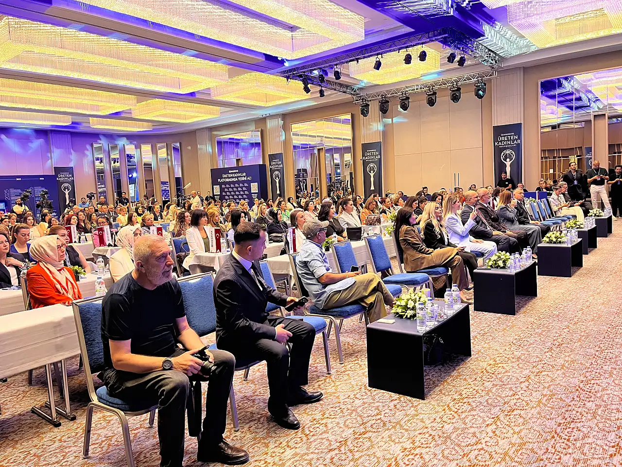 Ebru Akel'in sunumuyla 'Üreten Kadınlar' Kayseri'de buluştu