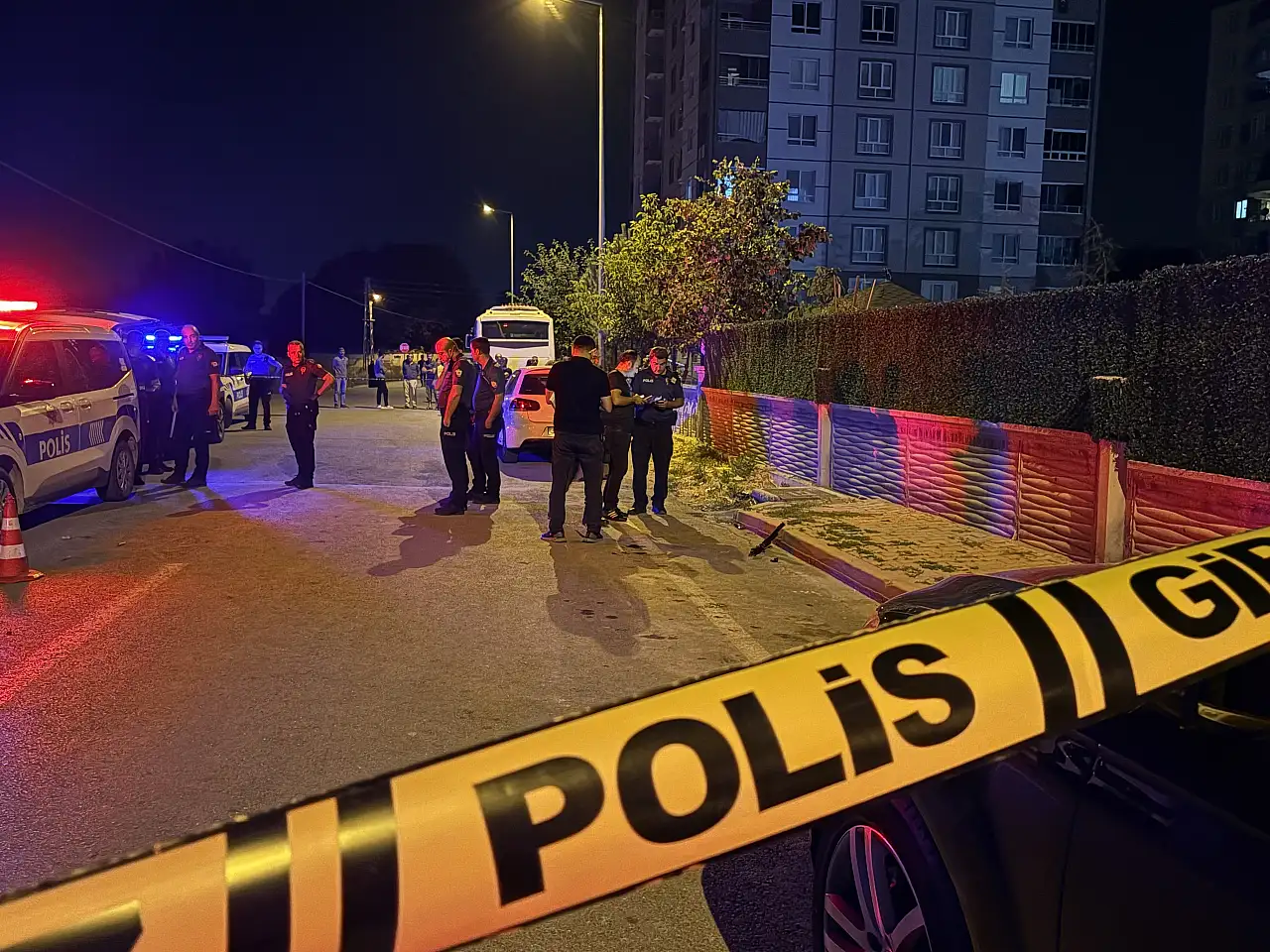 Kayseri'de sokak ortasında silahlı kavga! Karı-koca hastanelik oldu
