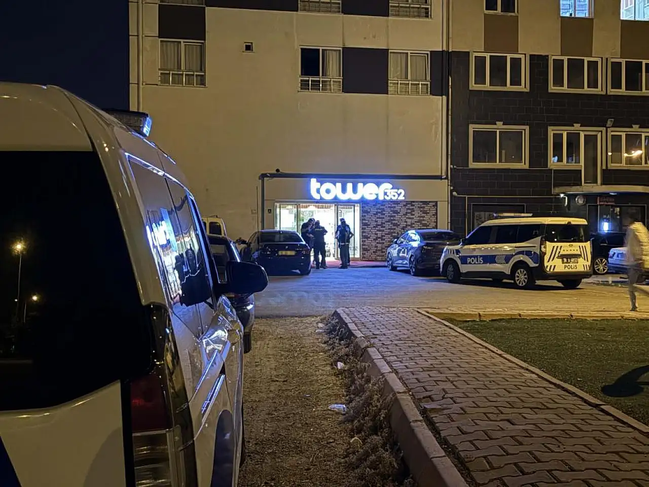 Kayseri'de rezidansta ölüm!