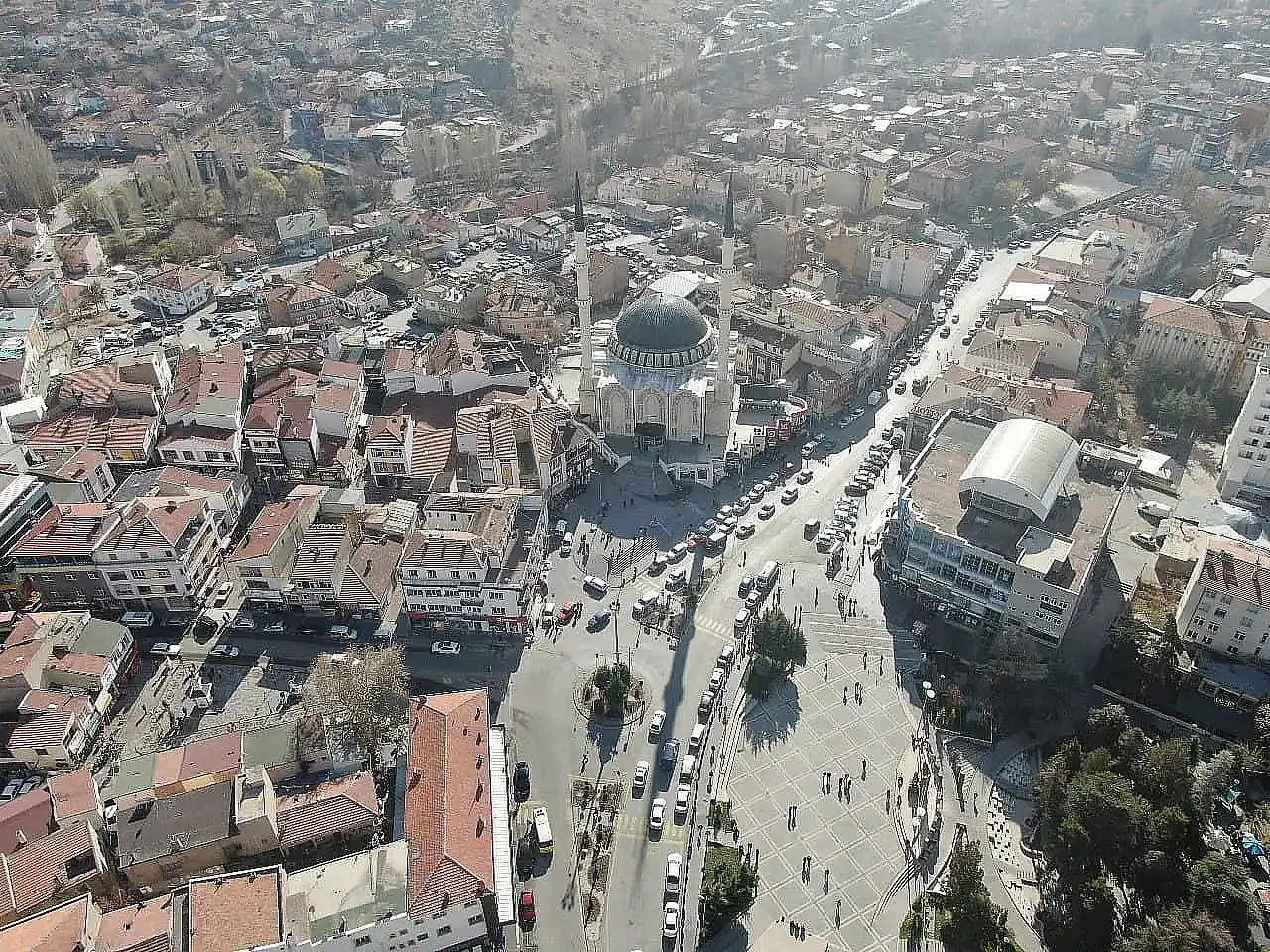 Kayseri'de merakla beklenen Meydan projesi ortaya çıktı! Alta otopark yapılıyor